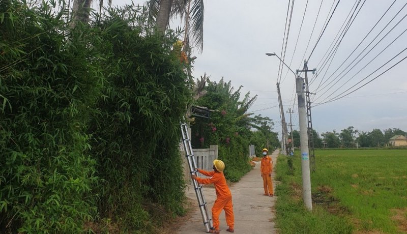 Mơ thấy chập dây điện đánh số nào may mắn để phát tài? 10 Ngủ mơ thấy chập điện ngoài đồng là điềm báo kém may mắn