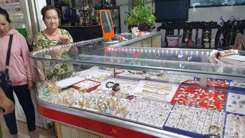 Mơ thấy cướp tiệm vàng đánh số nào trúng lớn với lô đề? 8 Trường hợp đặc biệt liên quan đến giấc mơ thấy cướp tiệm vàng