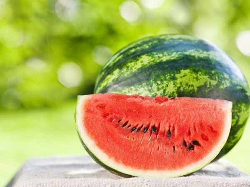 Mơ thấy dưa hấu đánh con số lô đề nào để phát tài, phát lộc 5 Mơ thấy dưa hấu mang tới ý nghĩa đặc biệt gì?